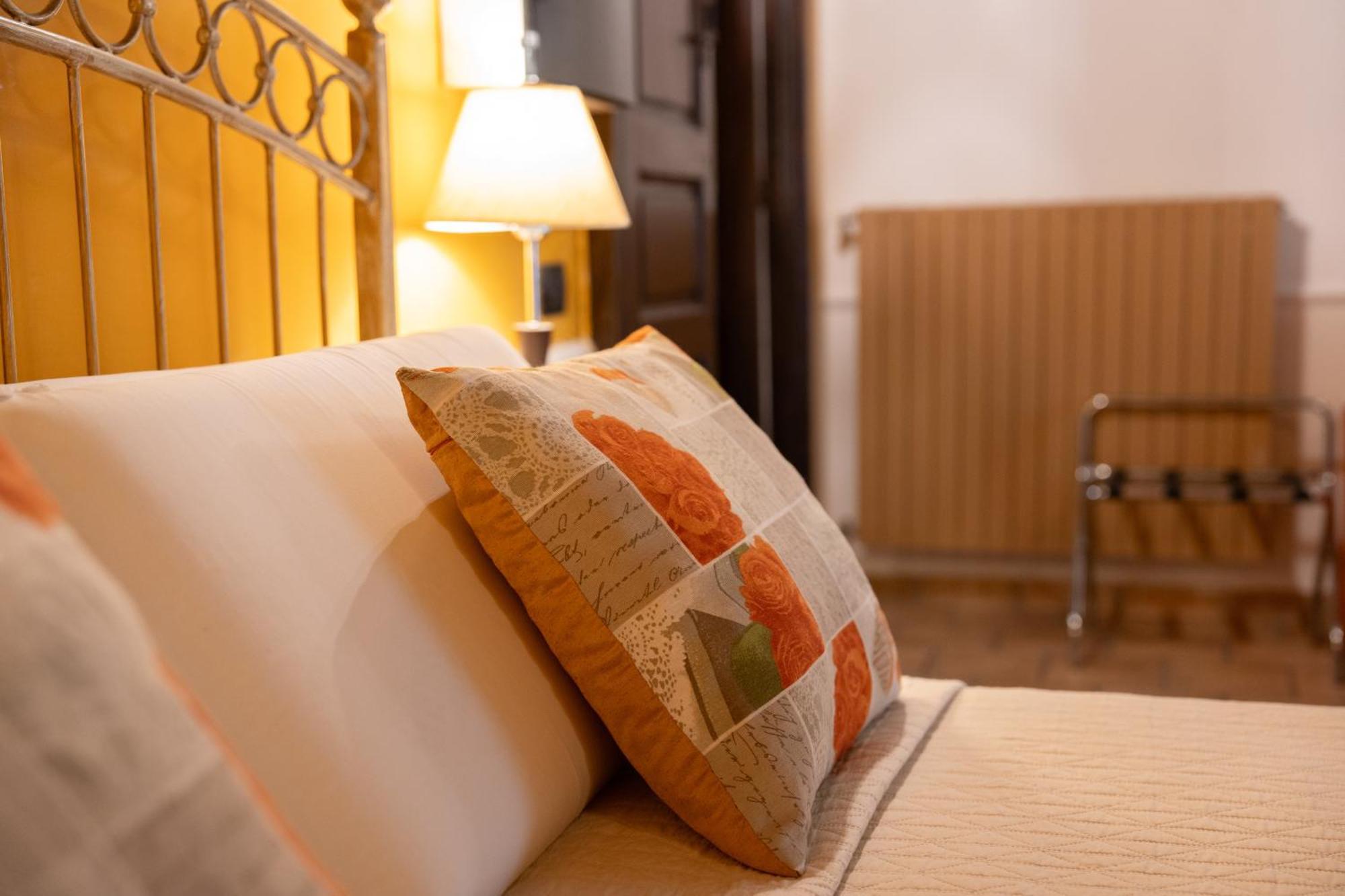 Residenza L'Antico Borgo Hotel Filadelfia Стая снимка
