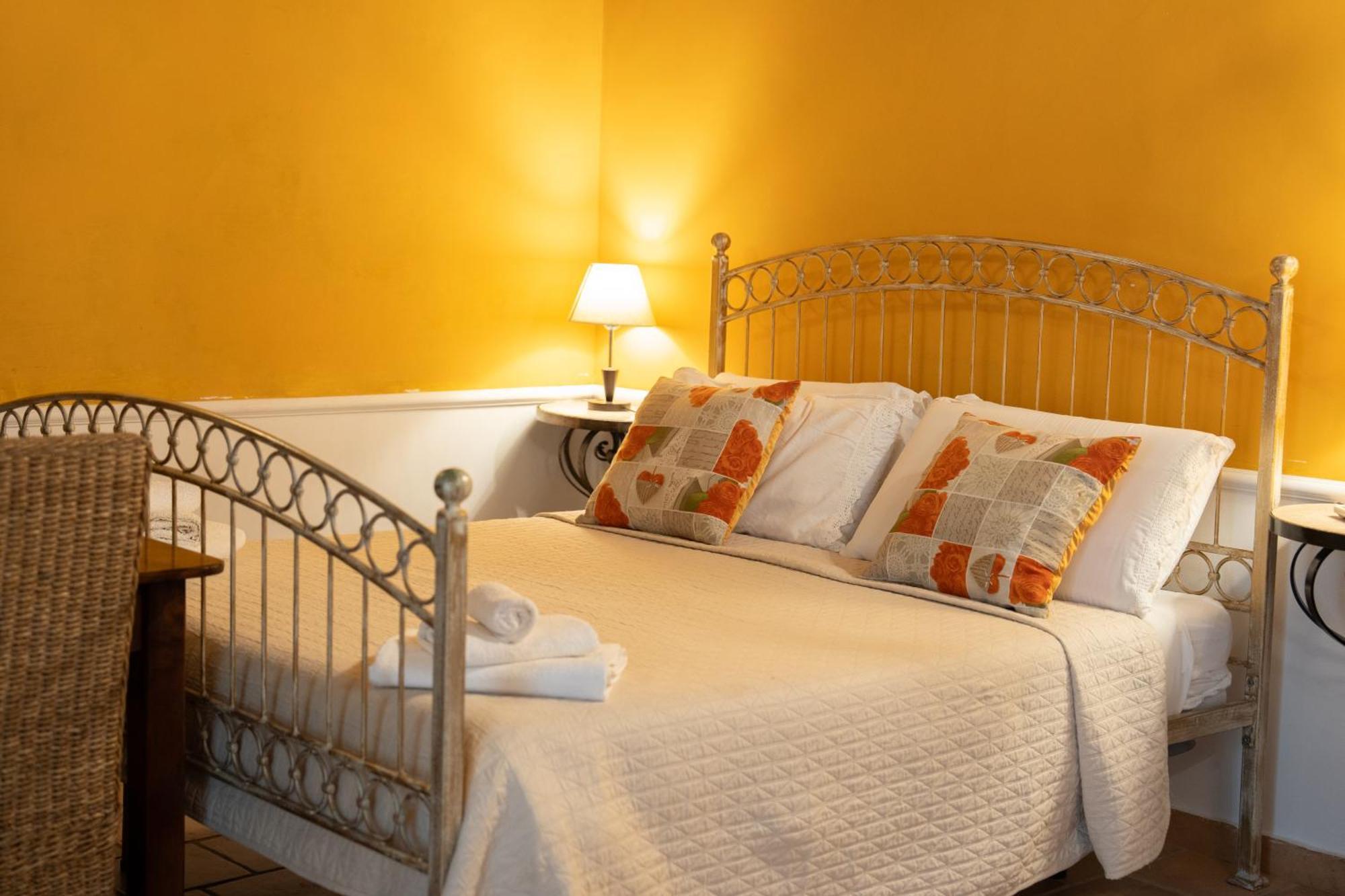Residenza L'Antico Borgo Hotel Filadelfia Стая снимка