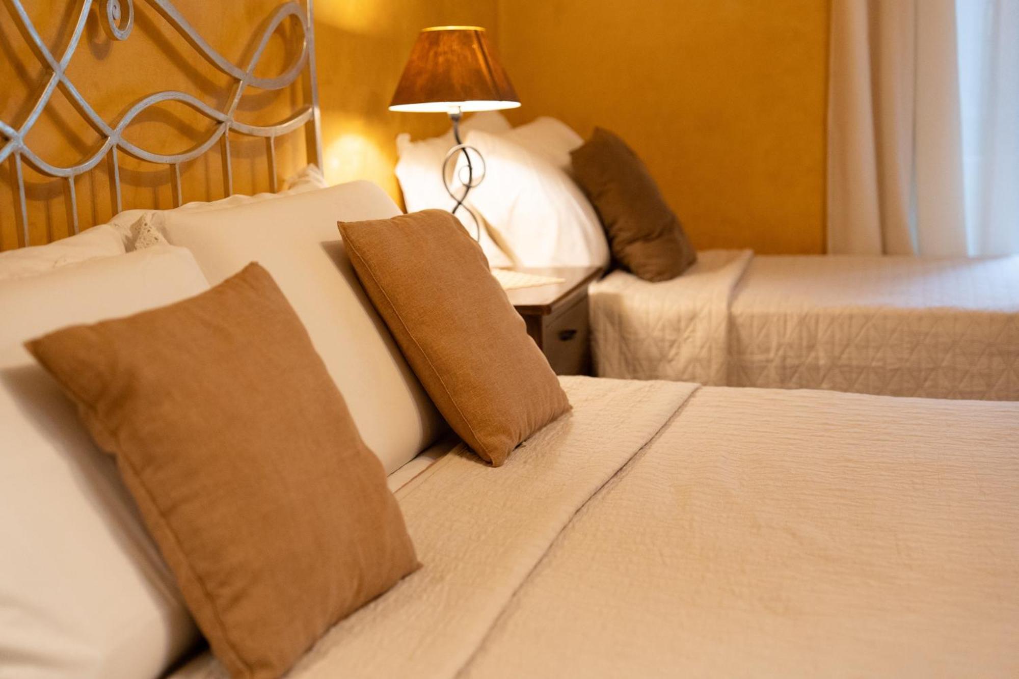 Residenza L'Antico Borgo Hotel Filadelfia Стая снимка