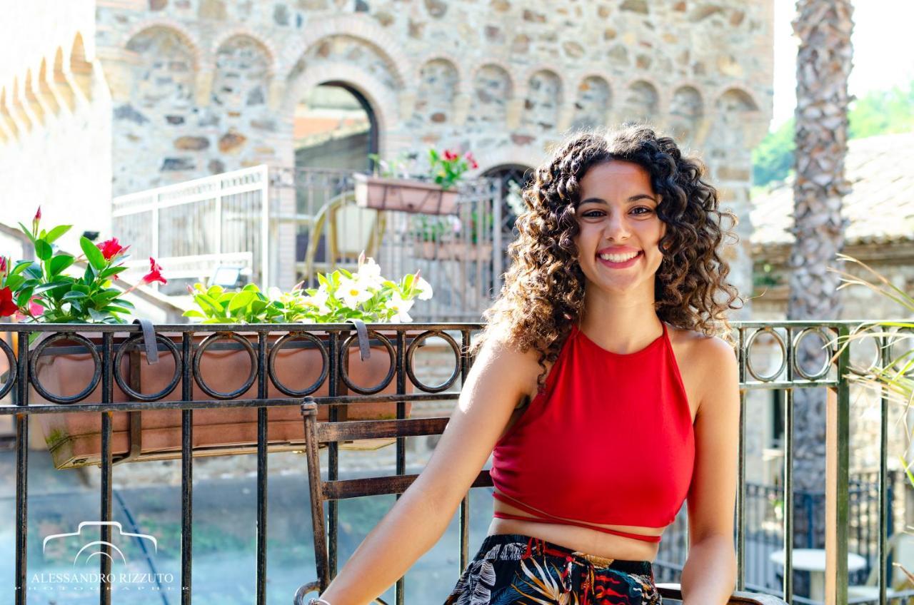 Residenza L'Antico Borgo Hotel Filadelfia Екстериор снимка